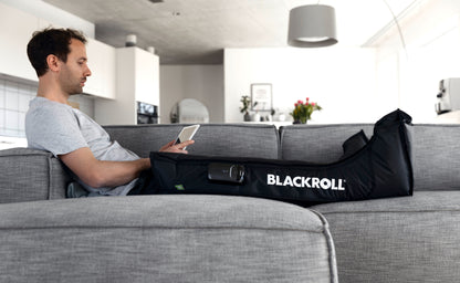 BLACKROLL ® COMPRESSION BOOT - pressure massage for your legs at home and on the road